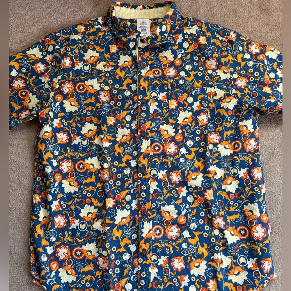 DISNEY Avengers all-over button down